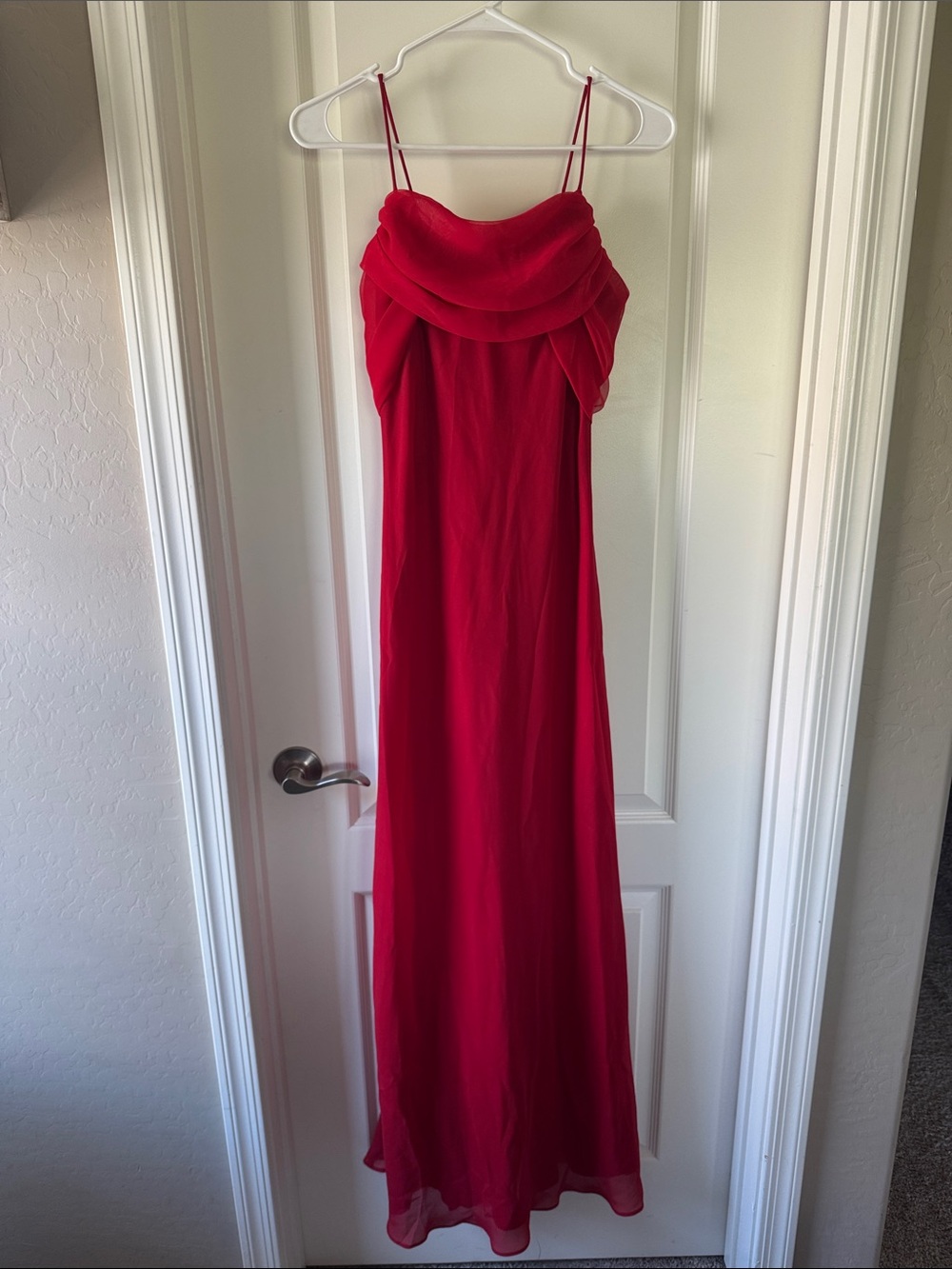 Fiesta Red Spaghetti-Strap Maxi Dress with Draped Cowl / J37